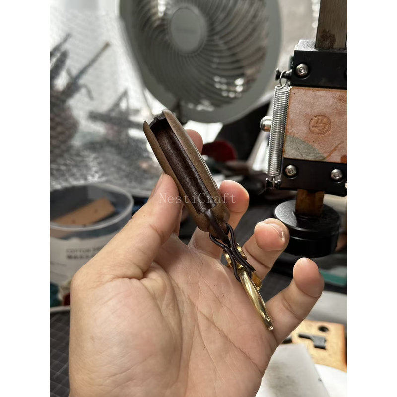 Custom Handmade Vegetable-Tanned Leather Car Key Case
